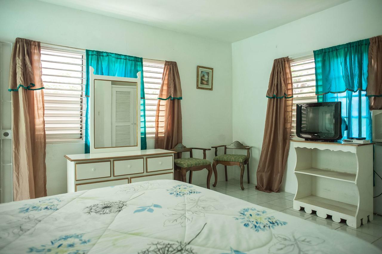 Diamond Villa Guest House Montego Bay Exterior photo